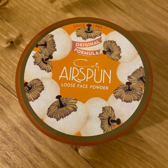 Makeup bundle - Picture 4 of 7